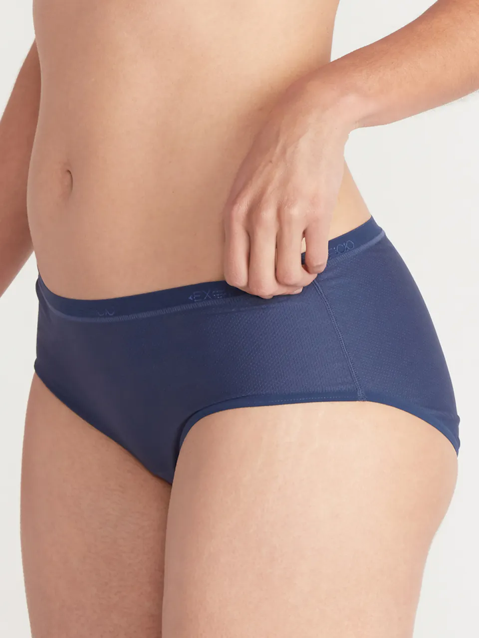 woman's athletic briefs